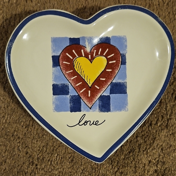favorite things down home Other - Ceramic Heart-Shaped Love Soap Dish